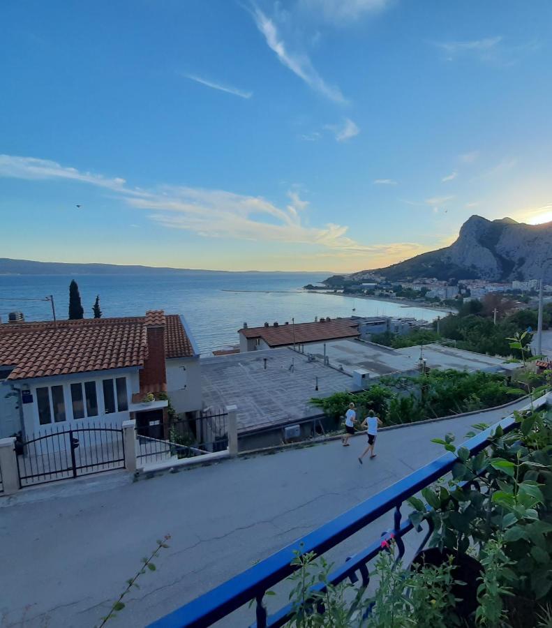 Apartman Nora Omis Ngoại thất bức ảnh