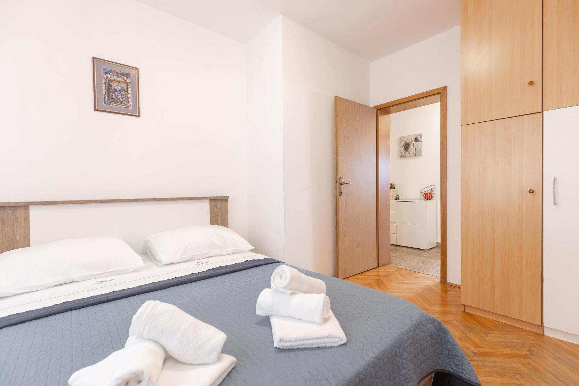 Apartman Nora Omis Ngoại thất bức ảnh