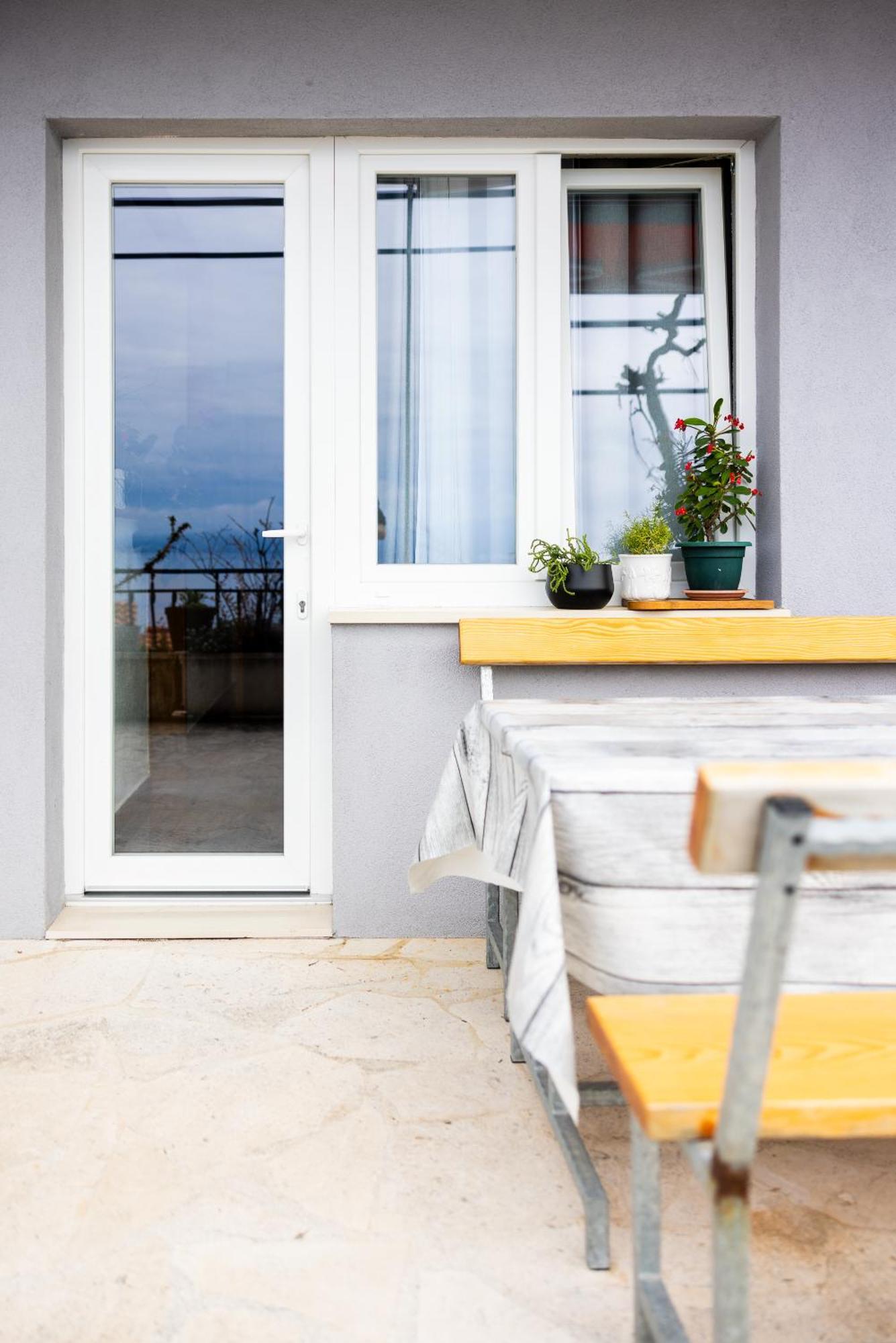 Apartman Nora Omis Ngoại thất bức ảnh