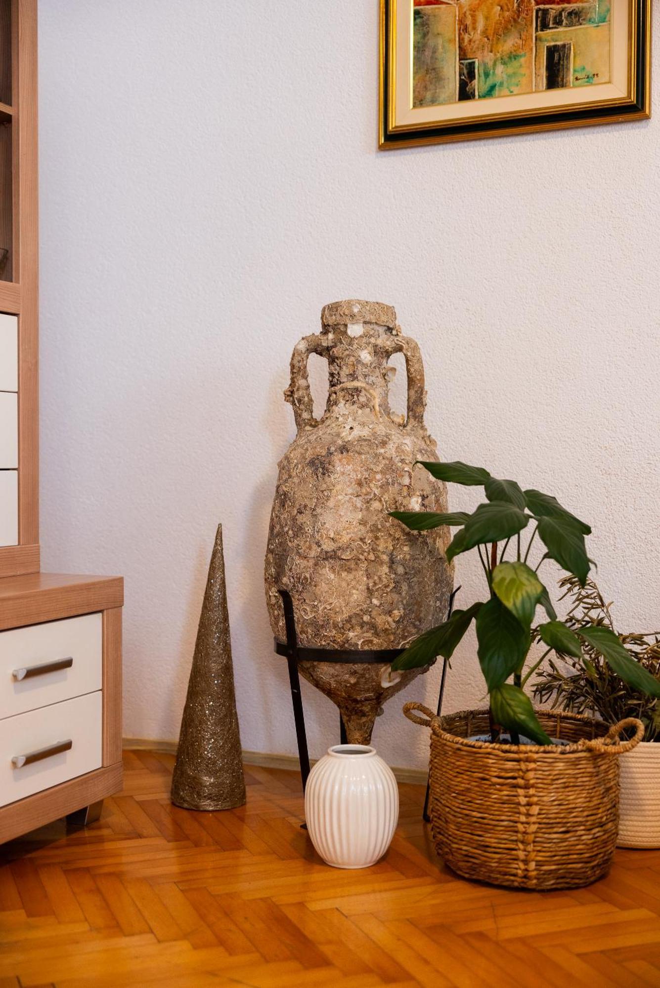 Apartman Nora Omis Ngoại thất bức ảnh